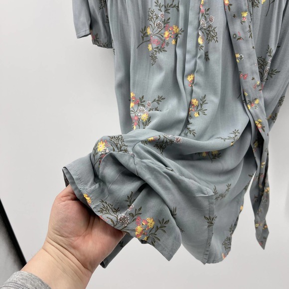 Motherhood Maternity Short Sleeve Romper Floral Fabric Tie Belt Pleated Medium - Picture 7 of 12